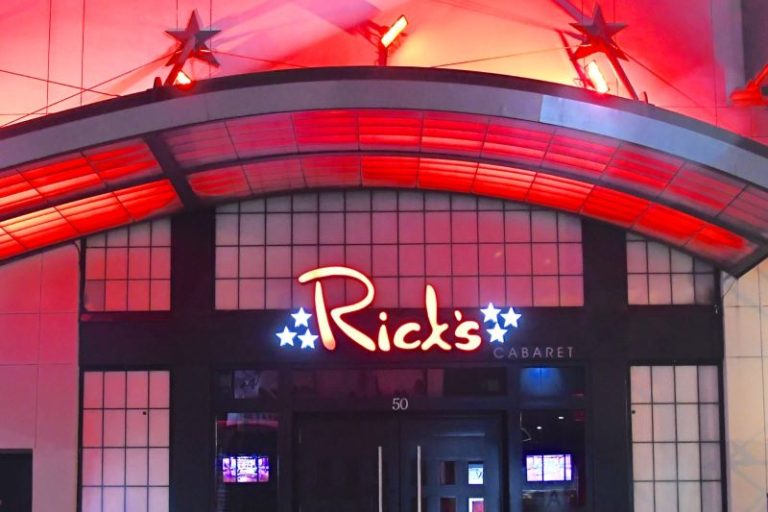 Rick’s Cabaret New York Spins Its Magic For A Jets-Winning Season