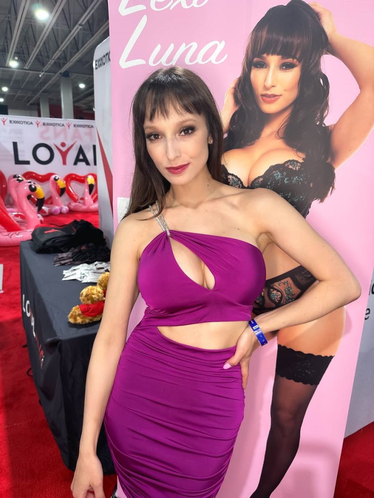 Lexi Luna's Exxxotica Expo Attendance Sparks Social Media Surge